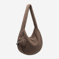 K26AW-401-018-21-1 Torba z polaru Cushy z brelokiem Comfy Club brązowa_b2b_u3.png